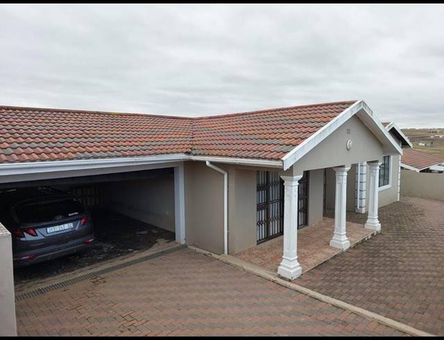 3 BEDROOM HOUSE FOR SALE IN NCAMBEDLANA